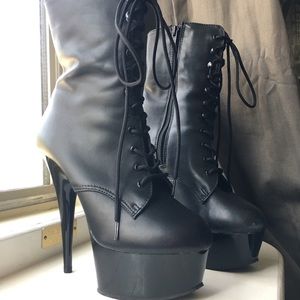 Pleaser Boots 6” heel - black matte size 8